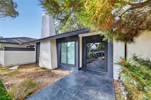 20001 Hiawatha St, Chatsworth, CA 91311 - Photo 5
