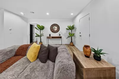 20001 Hiawatha Street, Chatsworth, CA 91311 - Photo 47