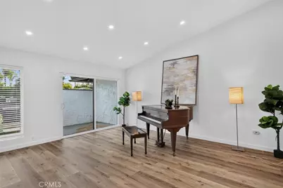 20001 Hiawatha Street, Chatsworth, CA 91311 - Photo 11