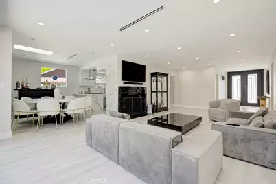 8352 Capps, Northridge, CA 91324 - Photo 13