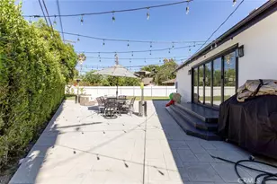 8352 Capps, Northridge, CA 91324 - Photo 37