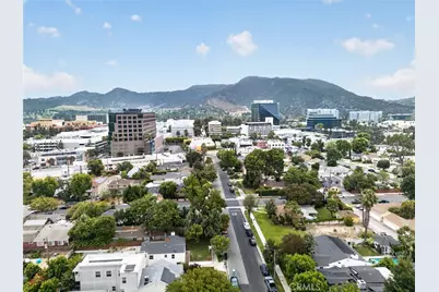 210 N Naomi Street, Burbank, CA 91505 - Photo 49