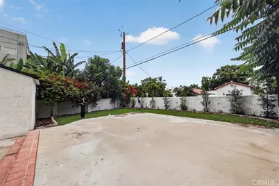 210 N Naomi Street, Burbank, CA 91505 - Photo 23