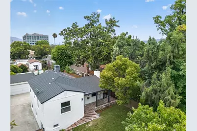 210 N Naomi Street, Burbank, CA 91505 - Photo 41