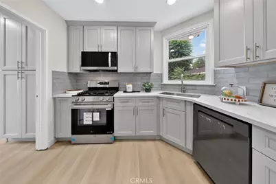 210 N Naomi Street, Burbank, CA 91505 - Photo 11
