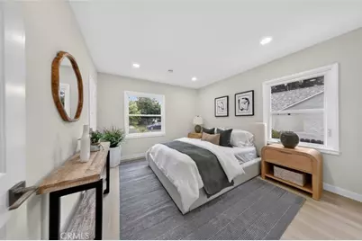 210 N Naomi Street, Burbank, CA 91505 - Photo 17