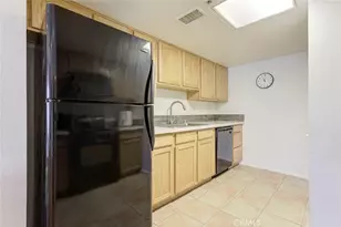 11124 Burbank Blvd, North Hollywood, CA 91601 - Photo 23