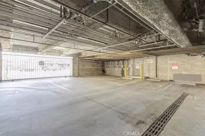 11124 Burbank Boulevard #101, North Hollywood, CA 91601 - Photo 9