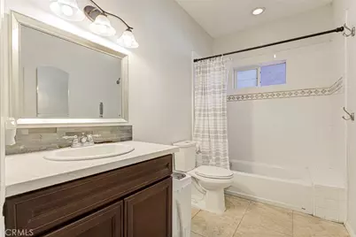 11124 Burbank Boulevard #101, North Hollywood, CA 91601 - Photo 27