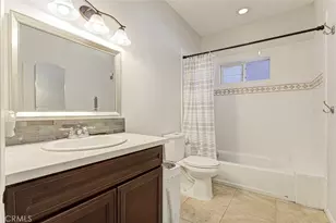 11124 Burbank Blvd, North Hollywood, CA 91601 - Photo 27