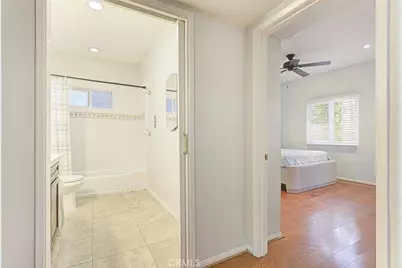 11124 Burbank Boulevard #101, North Hollywood, CA 91601 - Photo 25