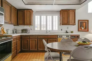 7805 Comanche Ave, Winnetka, CA 91306 - Photo 7