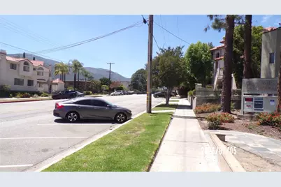 2915 Montrose Avenue #430, Glendale, CA 91214 - Photo 3