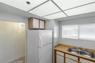 2915 Montrose Ave, Glendale, CA 91214 - Photo 15