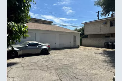 14736 Gilmore, Van Nuys, CA 91411 - Photo 23