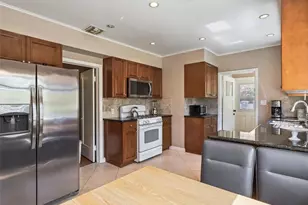 945 Rosemount, Glendale, CA 91207 - Photo 21