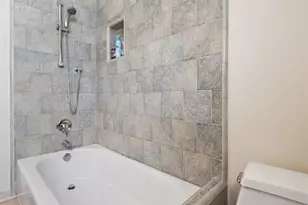 945 Rosemount, Glendale, CA 91207 - Photo 27
