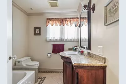 945 Rosemount, Glendale, CA 91207 - Photo 25