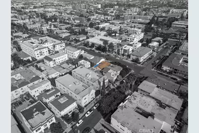 4452 Rosewood Avenue, Los Angeles, CA 90004 - Photo 11