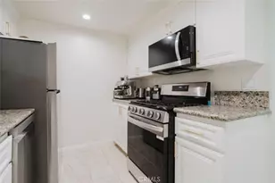 251 W Dryden St, Glendale, CA 91202 - Photo 19