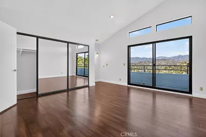 1425 Columbia Dr, Glendale, CA 91205 - Photo 39