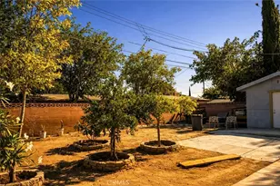1017 W Ave H 8, Lancaster, CA 93534 - Photo 9