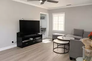 7662 Paso Robles Ave, Van Nuys, CA 91406 - Photo 3