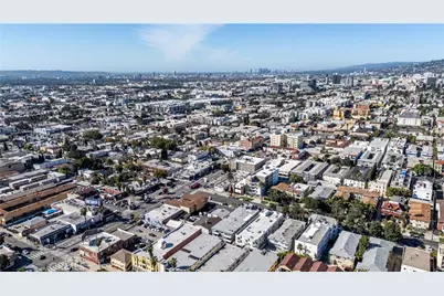 1716 Winona Boulevard, Los Angeles, CA 90027 - Photo 25