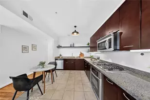 250 N First Street, Burbank, CA 91502 - Photo 9