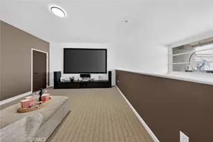 250 N First Street, Burbank, CA 91502 - Photo 67