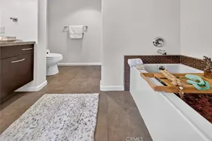 250 N First Street, Burbank, CA 91502 - Photo 65