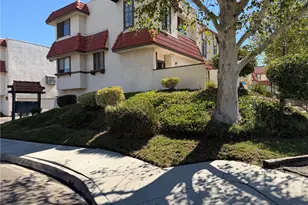 27610 Nugget Dr, Canyon Country, CA 91387 - Photo 1