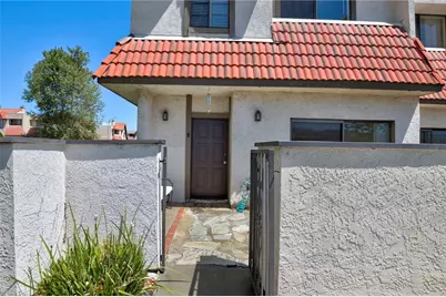 27610 Nugget Drive #1, Canyon Country, CA 91387 - Photo 3