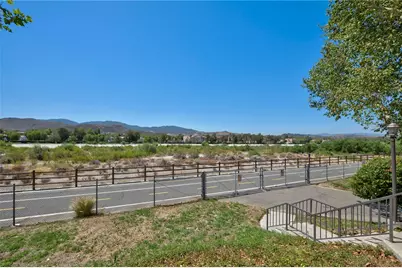 27610 Nugget Drive #1, Canyon Country, CA 91387 - Photo 37