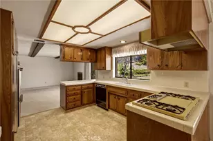 1716 Greenbriar Rd, Glendale, CA 91207 - Photo 13