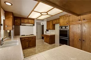 1716 Greenbriar Rd, Glendale, CA 91207 - Photo 11
