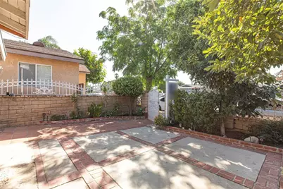 13158 Carl, Pacoima, CA 91331 - Photo 7