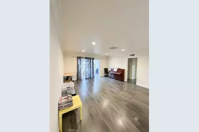 8502 Noble Avenue, North Hills, CA 91343 - Photo 3