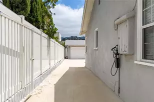 7118 Valmont St, Tujunga, CA 91042 - Photo 31
