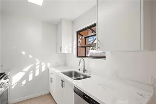 4918 Cahuenga, North Hollywood, CA 91601 - Photo 9