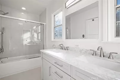 4918 Cahuenga, North Hollywood, CA 91601 - Photo 17