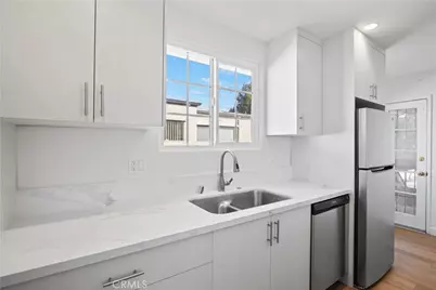 4918 Cahuenga, North Hollywood, CA 91601 - Photo 27