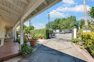 4918 Cahuenga, North Hollywood, CA 91601 - Photo 41