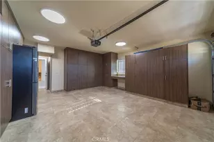 902 E Walnut Ave, Burbank, CA 91501 - Photo 19