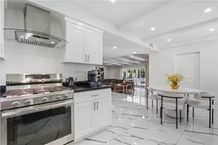 9253 White Oak Ave, Northridge, CA 91325 - Photo 17