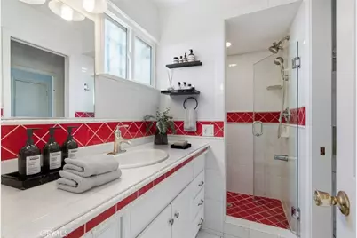 21815 Martin, Carson, CA 90745 - Photo 15