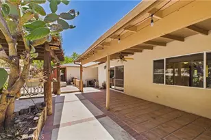11246 Denivelle Pl, Tujunga, CA 91042 - Photo 9