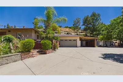 11246 Denivelle Place, Tujunga, CA 91042 - Photo 3