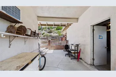 11246 Denivelle Place, Tujunga, CA 91042 - Photo 43