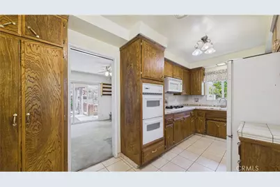 11246 Denivelle Place, Tujunga, CA 91042 - Photo 21